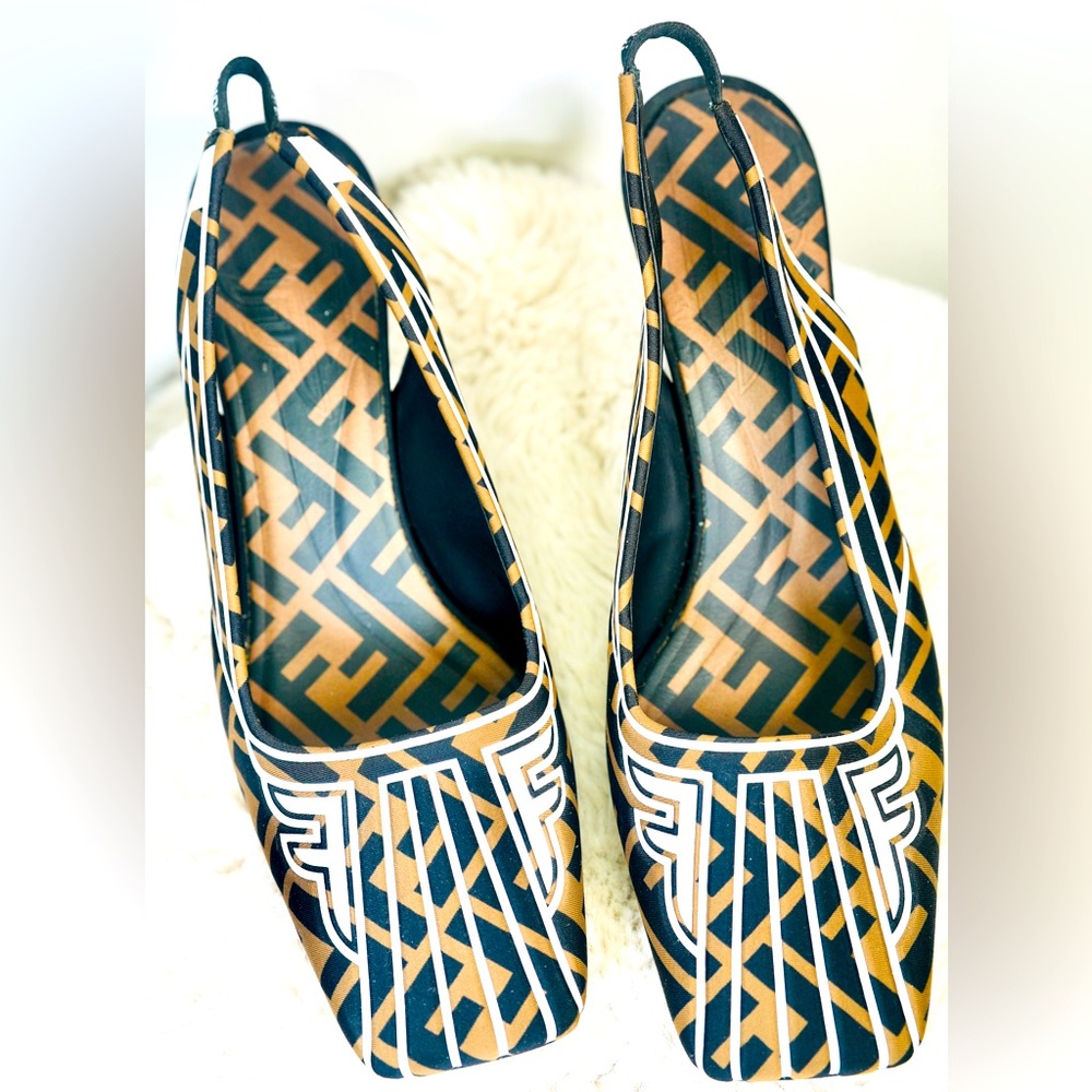 FENDI FF logo square toe slingback pump- Size 40 1/2